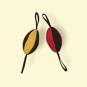 Piłka rugby z nylkotu z rączkami 2szt